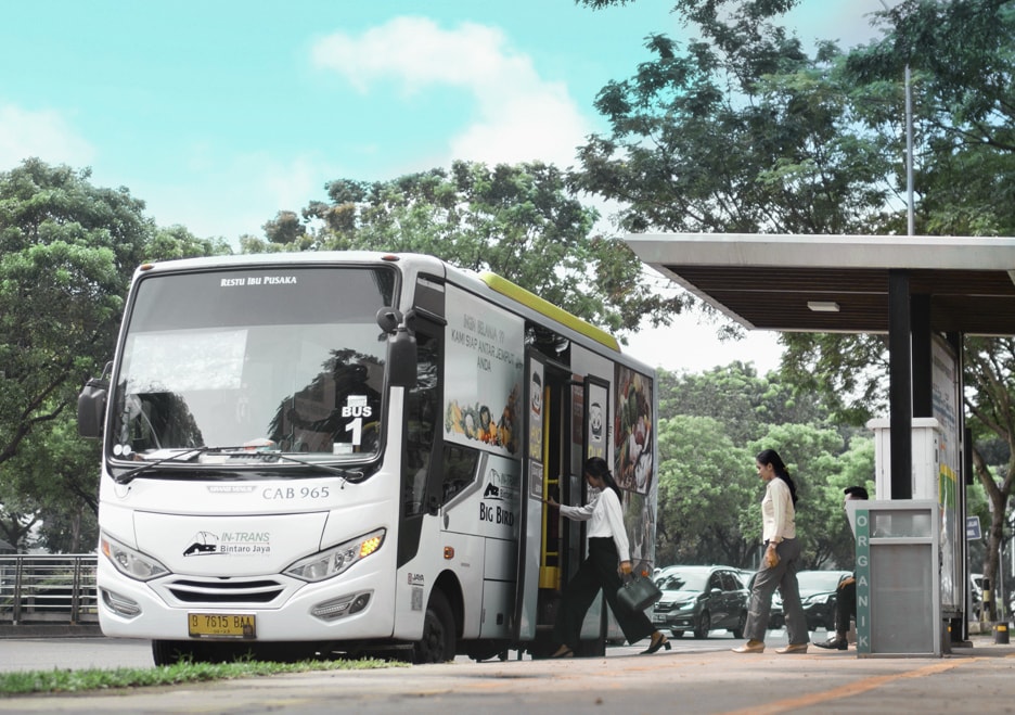 Shuttle Bus